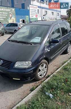 Минивэн Volkswagen Sharan 2003 в Сумах