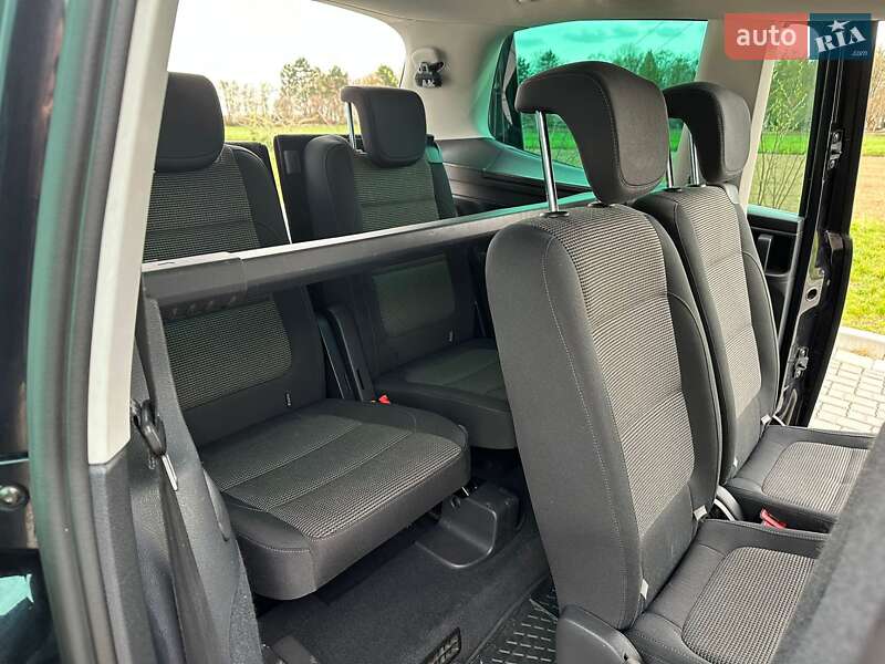 Минивэн Volkswagen Sharan 2011 в Остроге