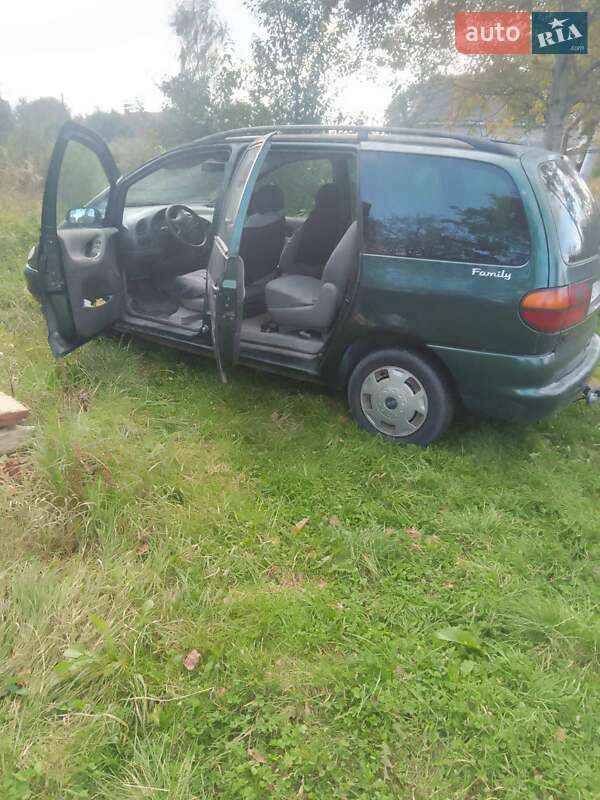 Минивэн Volkswagen Sharan 1999 в Львове