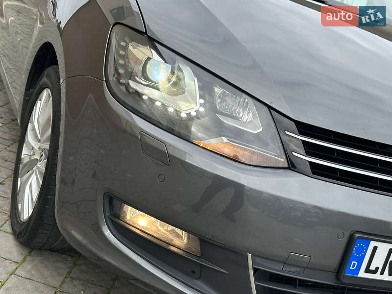 Минивэн Volkswagen Sharan 2015 в Дрогобыче