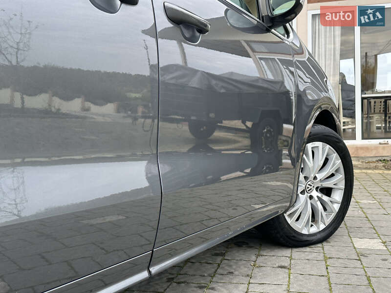 Минивэн Volkswagen Sharan 2015 в Дрогобыче
