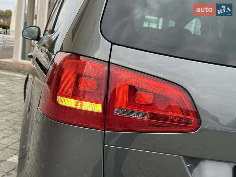 Минивэн Volkswagen Sharan 2015 в Дрогобыче