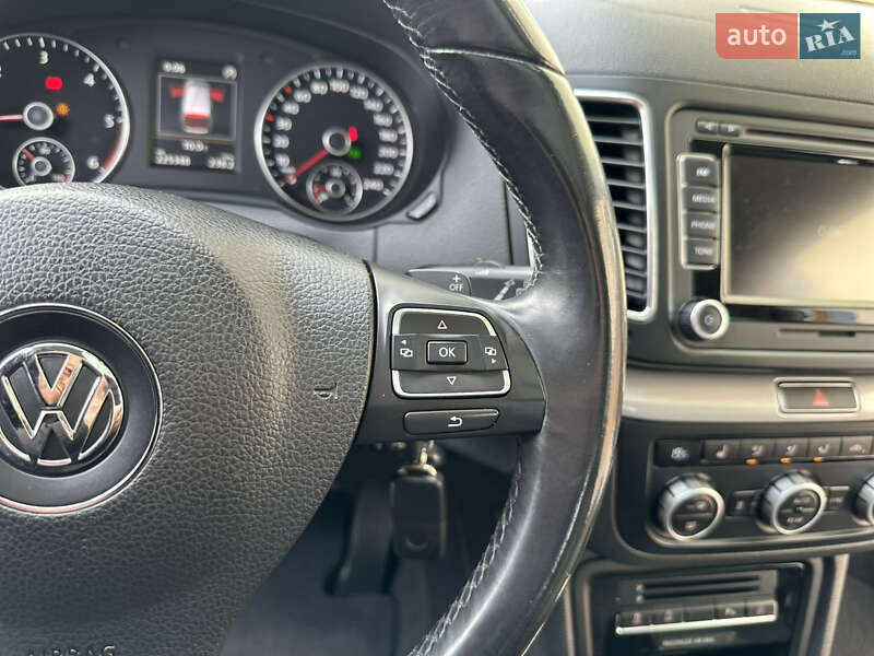 Минивэн Volkswagen Sharan 2015 в Дрогобыче