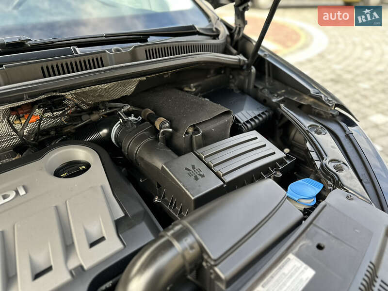 Минивэн Volkswagen Sharan 2015 в Дрогобыче