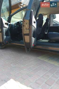 Минивэн Volkswagen Sharan 1996 в  фото 19 Минивэн Volkswagen Sharan 1996 в