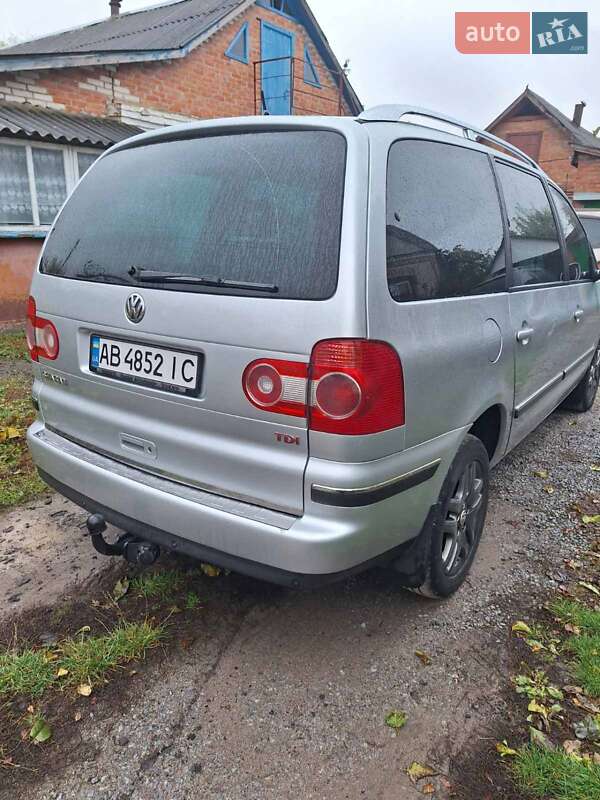 Минивэн Volkswagen Sharan 2004 в Виннице