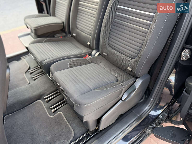 Минивэн Volkswagen Sharan 2014 в Ровно