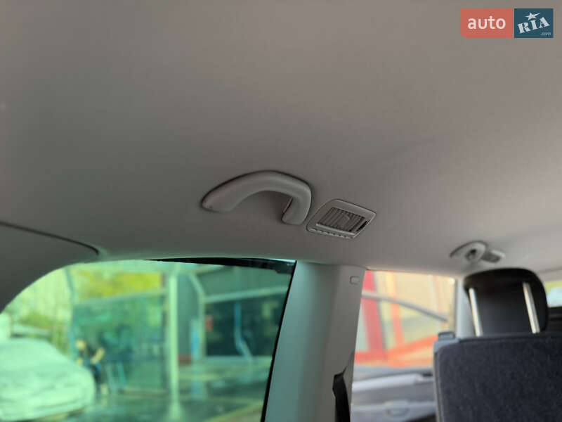 Минивэн Volkswagen Sharan 2014 в Ровно