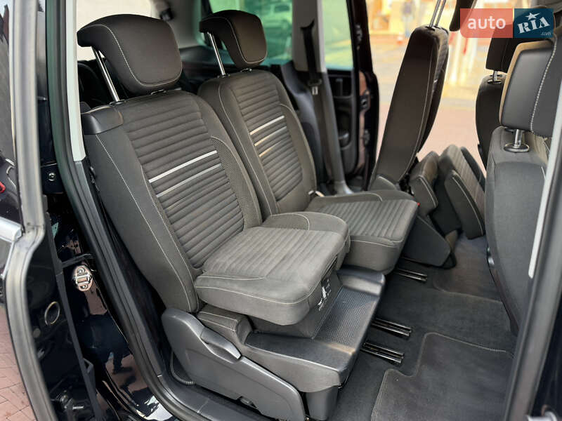 Минивэн Volkswagen Sharan 2014 в Ровно