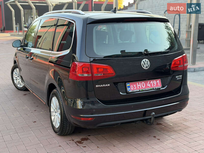 Минивэн Volkswagen Sharan 2014 в Ровно