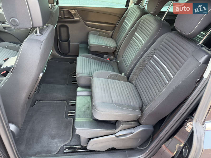 Минивэн Volkswagen Sharan 2014 в Ровно