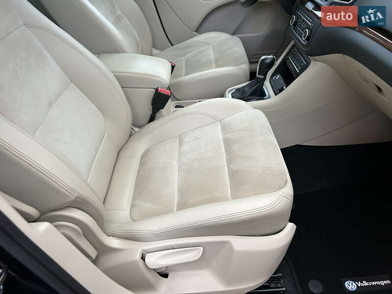 Минивэн Volkswagen Sharan 2011 в Белой Церкви