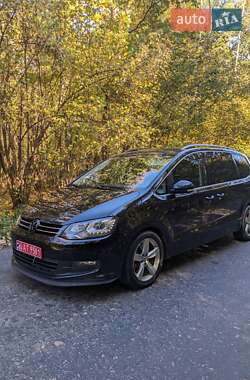 Мінівен Volkswagen Sharan 2012 в Комарному