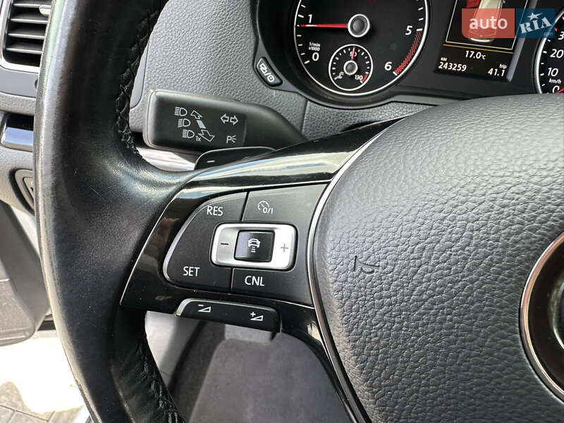 Минивэн Volkswagen Sharan 2017 в Луцке