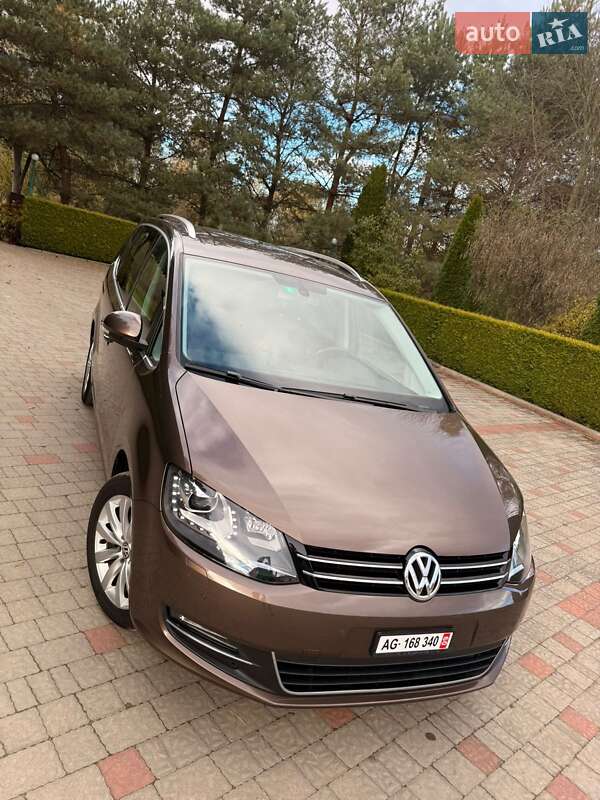 Минивэн Volkswagen Sharan 2012 в Стрые