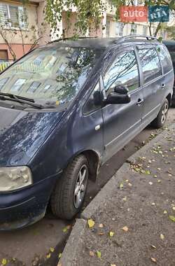 Минивэн Volkswagen Sharan 2000 в Житомире
