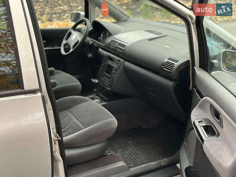 Мінівен Volkswagen Sharan 2001 в Рівному