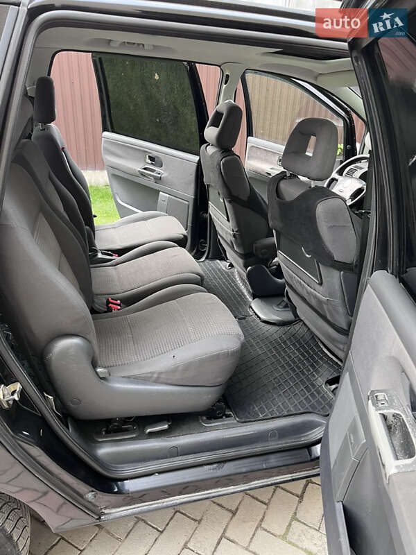 Минивэн Volkswagen Sharan 2003 в Шумске фото 22 Минивэн Volkswagen Sharan 2003 в Шумске