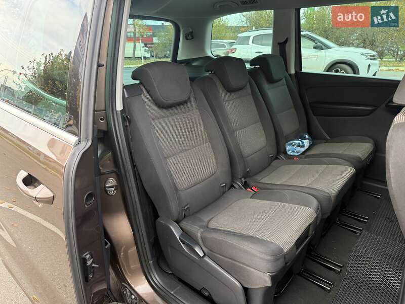 Минивэн Volkswagen Sharan 2011 в Буче