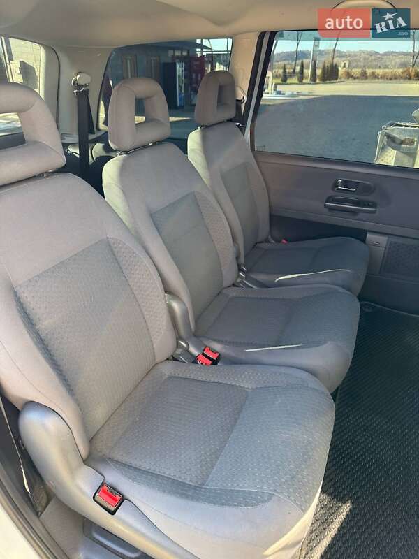 Минивэн Volkswagen Sharan 2009 в Иршаве