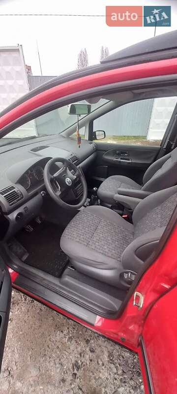 Минивэн Volkswagen Sharan 2001 в Хмельницком