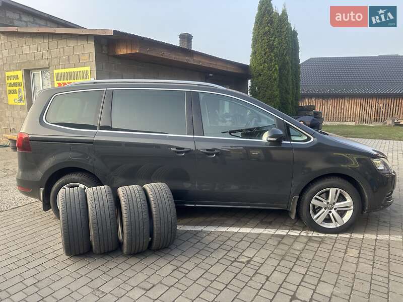 Минивэн Volkswagen Sharan 2017 в Ковеле