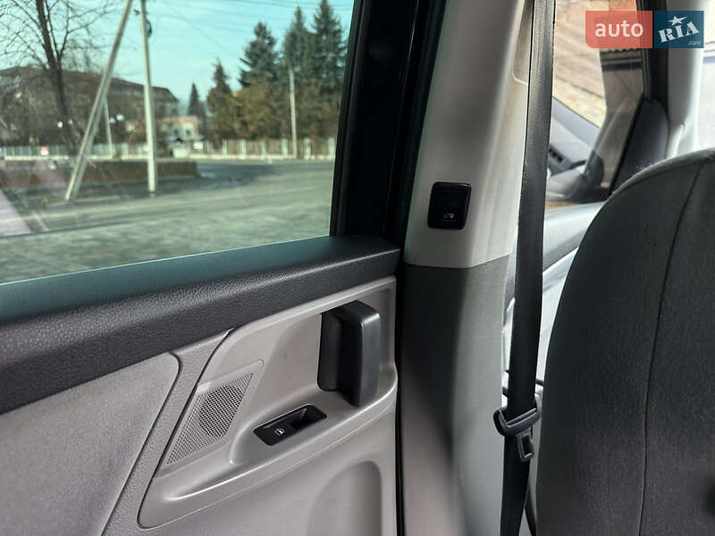 Минивэн Volkswagen Sharan 2010 в Тячеве фото 25 Минивэн Volkswagen Sharan 2010 в Тячеве