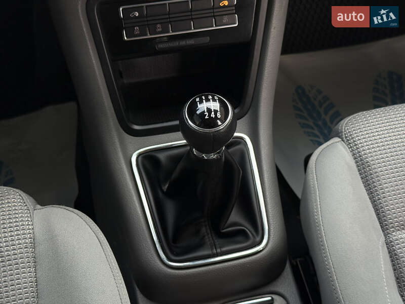 Минивэн Volkswagen Sharan 2010 в Тячеве фото 30 Минивэн Volkswagen Sharan 2010 в Тячеве