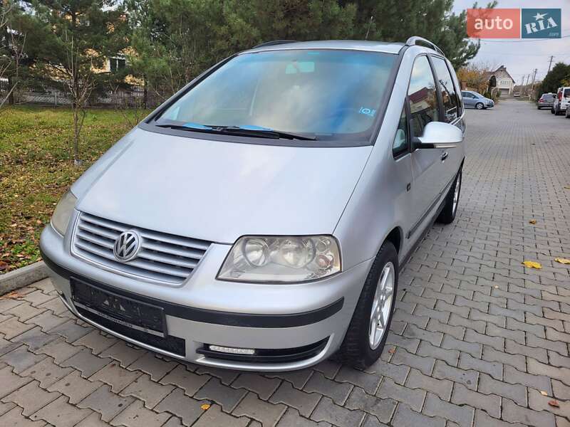 Мінівен Volkswagen Sharan 2004 в Хмельницькому