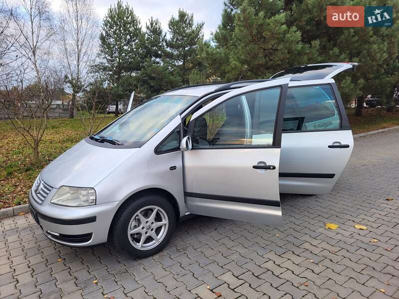Мінівен Volkswagen Sharan 2004 в Хмельницькому