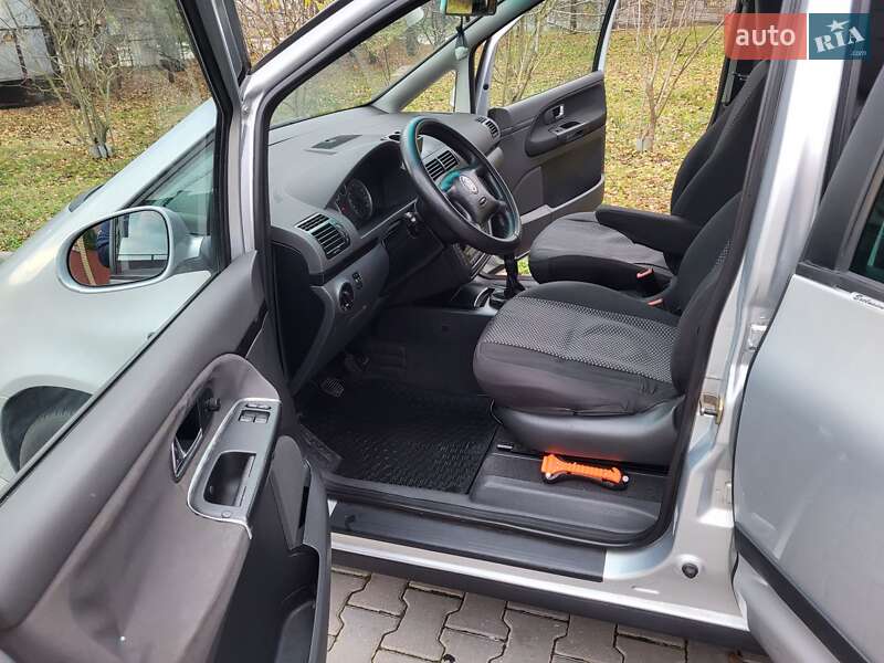 Мінівен Volkswagen Sharan 2004 в Хмельницькому