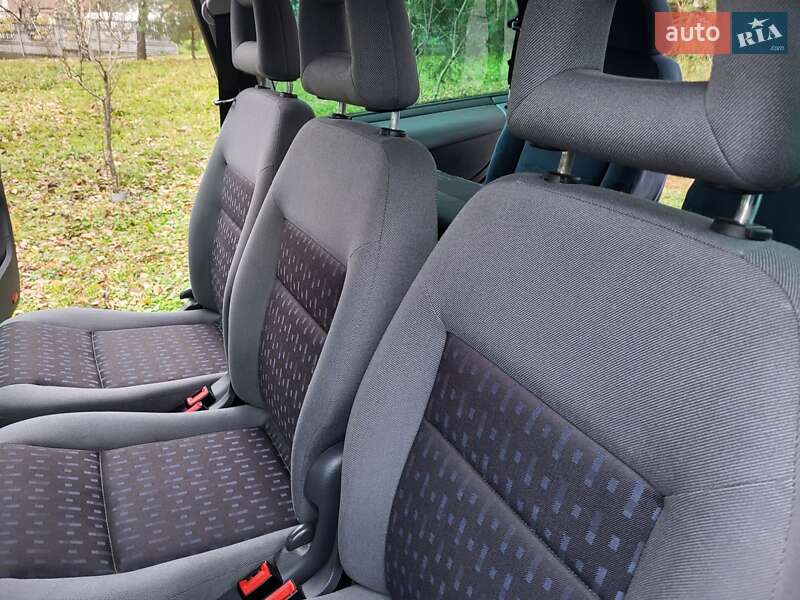 Мінівен Volkswagen Sharan 2004 в Хмельницькому