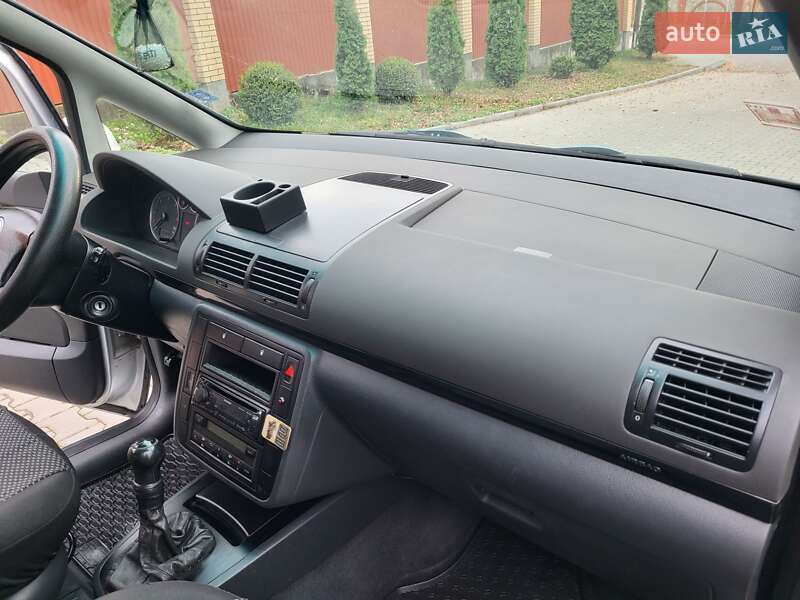 Мінівен Volkswagen Sharan 2004 в Хмельницькому
