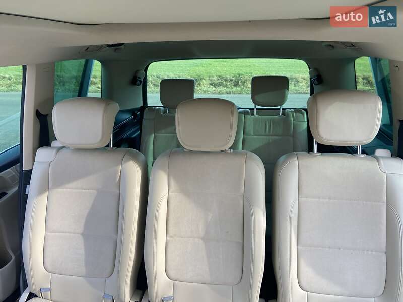 Минивэн Volkswagen Sharan 2012 в Хусте