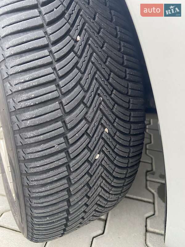 Минивэн Volkswagen Sharan 2012 в Хусте