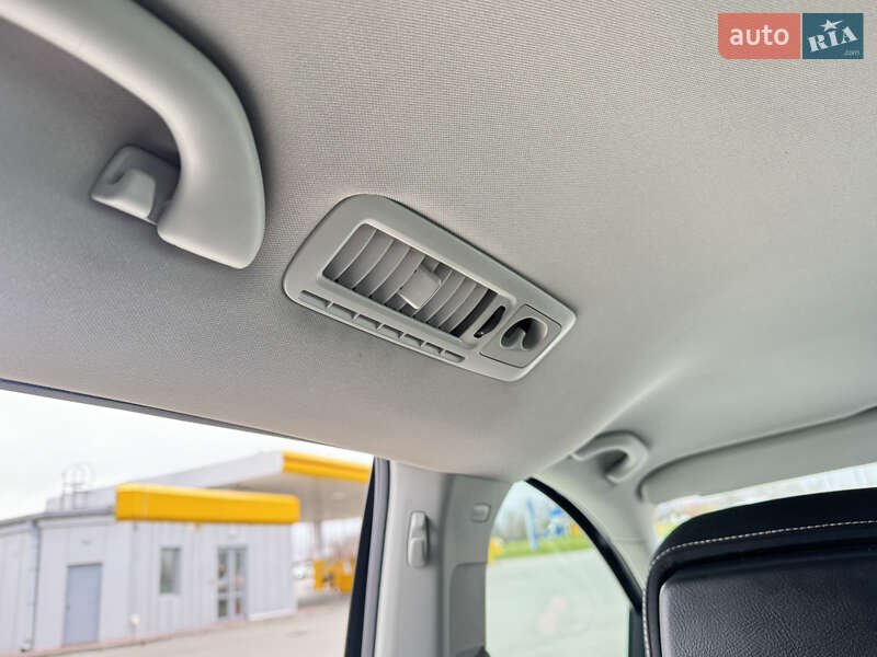 Минивэн Volkswagen Sharan 2015 в Горохове фото 34 Минивэн Volkswagen Sharan 2015 в Горохове