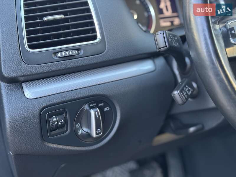 Минивэн Volkswagen Sharan 2015 в Сарнах