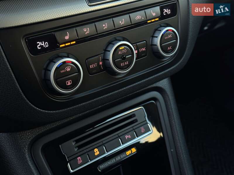 Минивэн Volkswagen Sharan 2015 в Сарнах