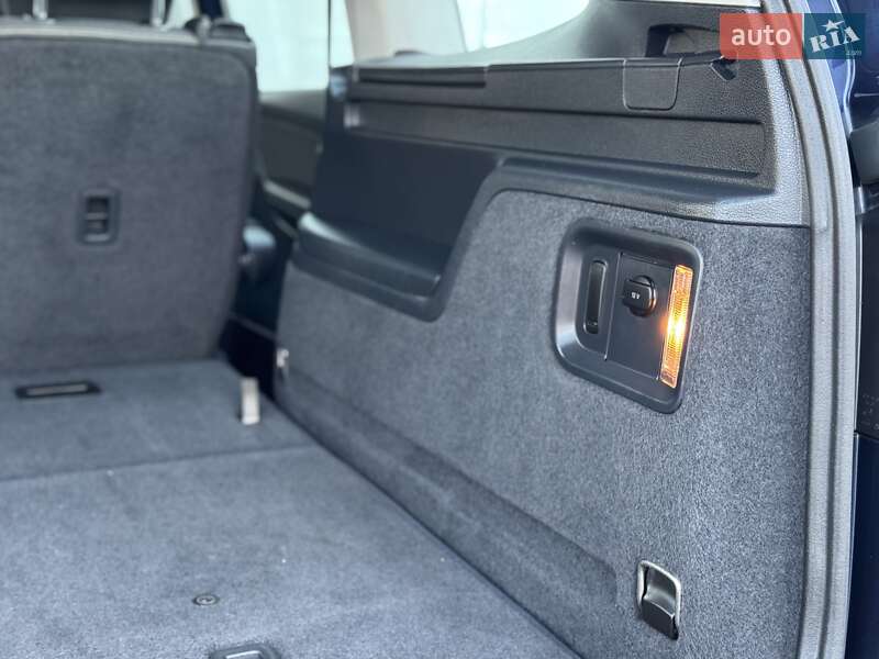 Минивэн Volkswagen Sharan 2015 в Сарнах