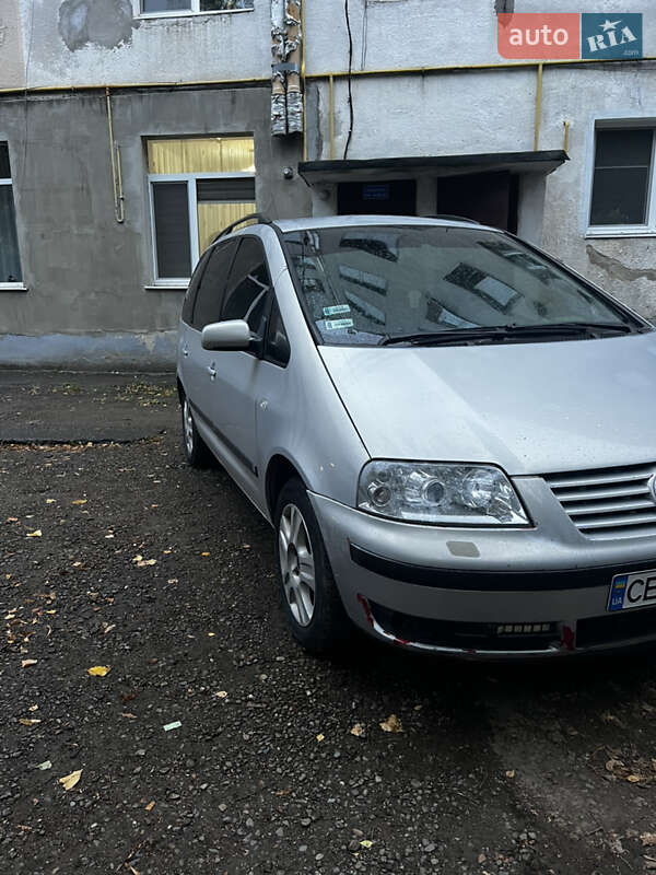 Мінівен Volkswagen Sharan 2001 в Чернівцях