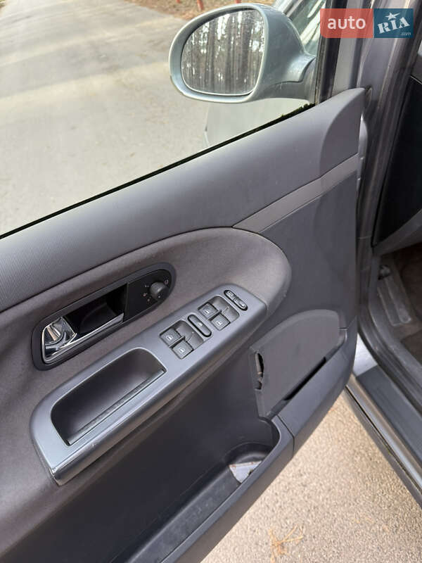 Минивэн Volkswagen Sharan 2005 в Киеве