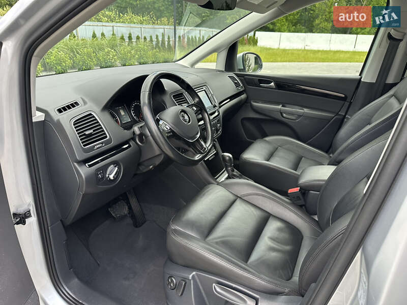 Минивэн Volkswagen Sharan 2017 в Луцке фото 27 Минивэн Volkswagen Sharan 2017 в Луцке