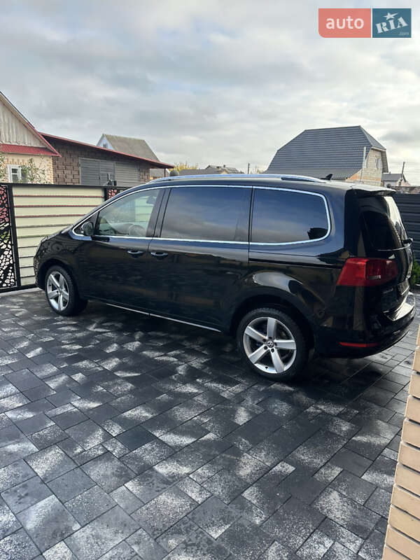 Минивэн Volkswagen Sharan 2010 в Буковеле