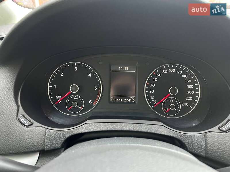 Минивэн Volkswagen Sharan 2014 в Киеве фото 16 Минивэн Volkswagen Sharan 2014 в Киеве