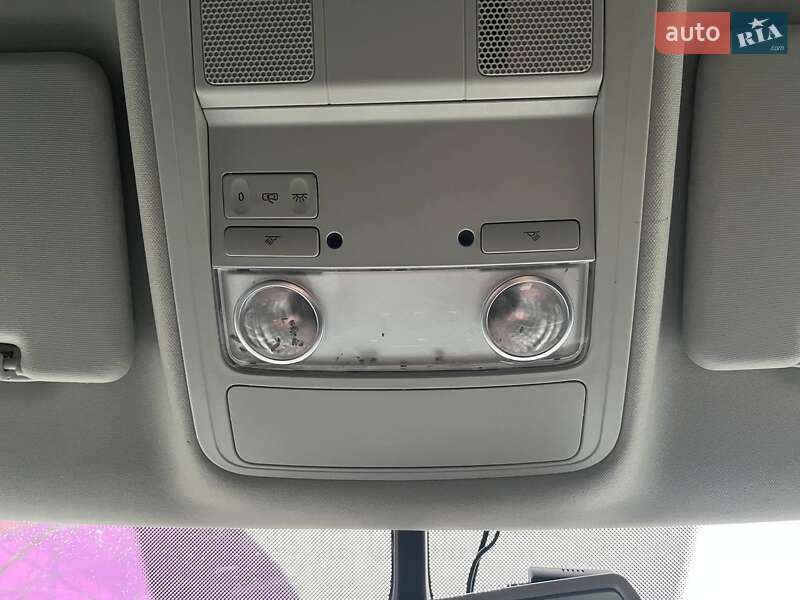 Минивэн Volkswagen Sharan 2014 в Киеве фото 23 Минивэн Volkswagen Sharan 2014 в Киеве