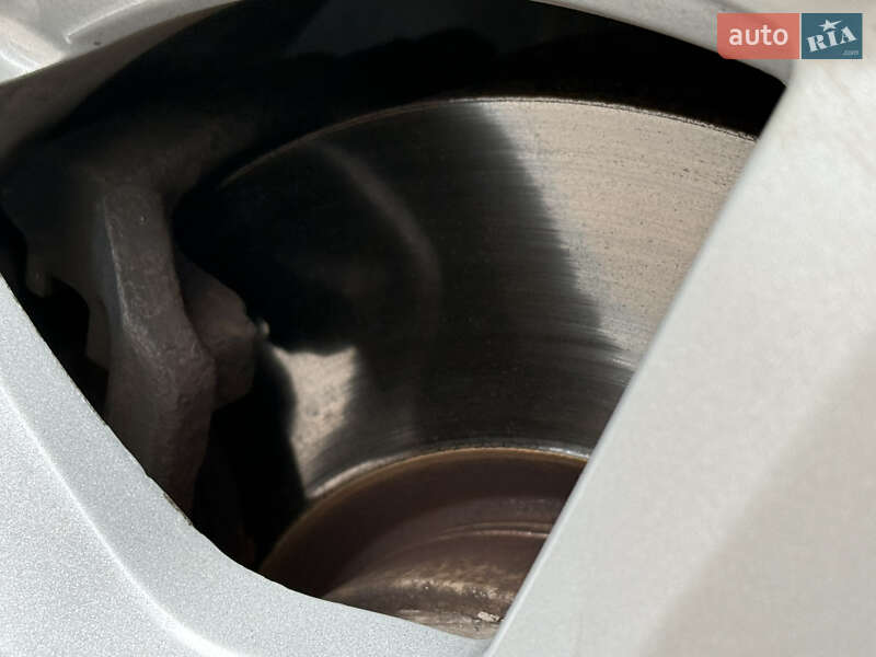 Минивэн Volkswagen Sharan 2012 в Ровно