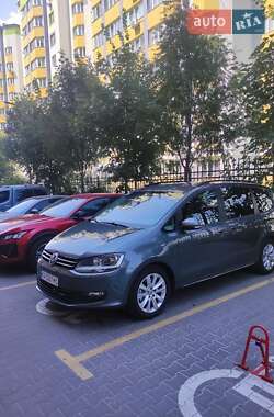 Минивэн Volkswagen Sharan 2012 в Киеве