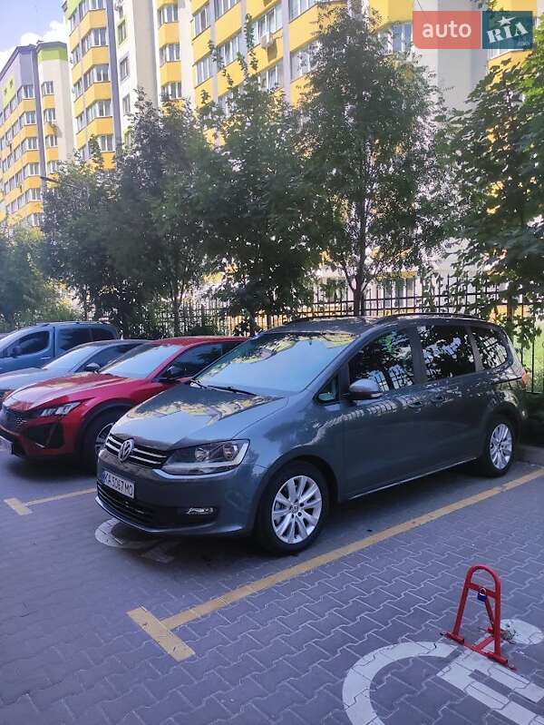 Volkswagen Sharan 2012