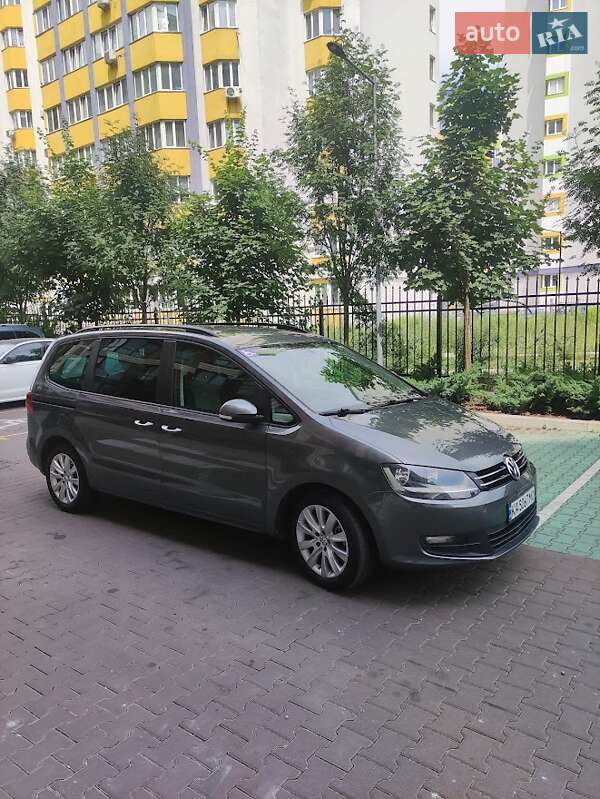 Volkswagen Sharan 2012