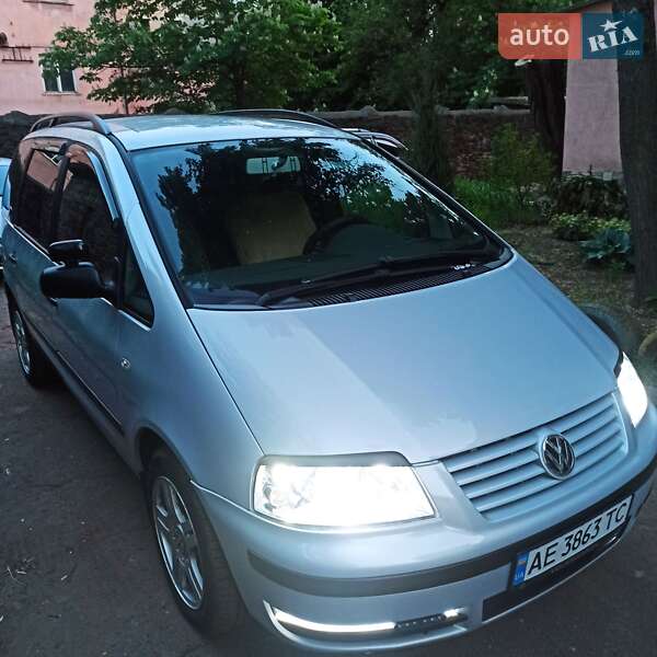 Мінівен Volkswagen Sharan 2002 в Кривому Розі фото 2 Мінівен Volkswagen Sharan 2002 в Кривому Розі